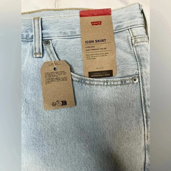 Levi's Women's Twisted Icon Skirt - Picture 4 of 8